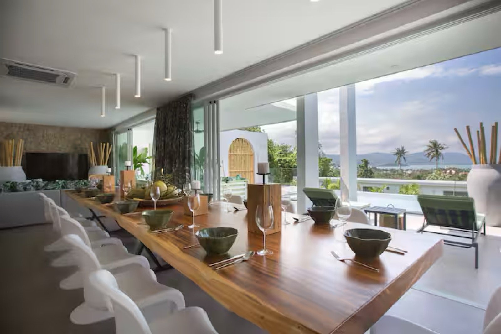Grande table vue mer